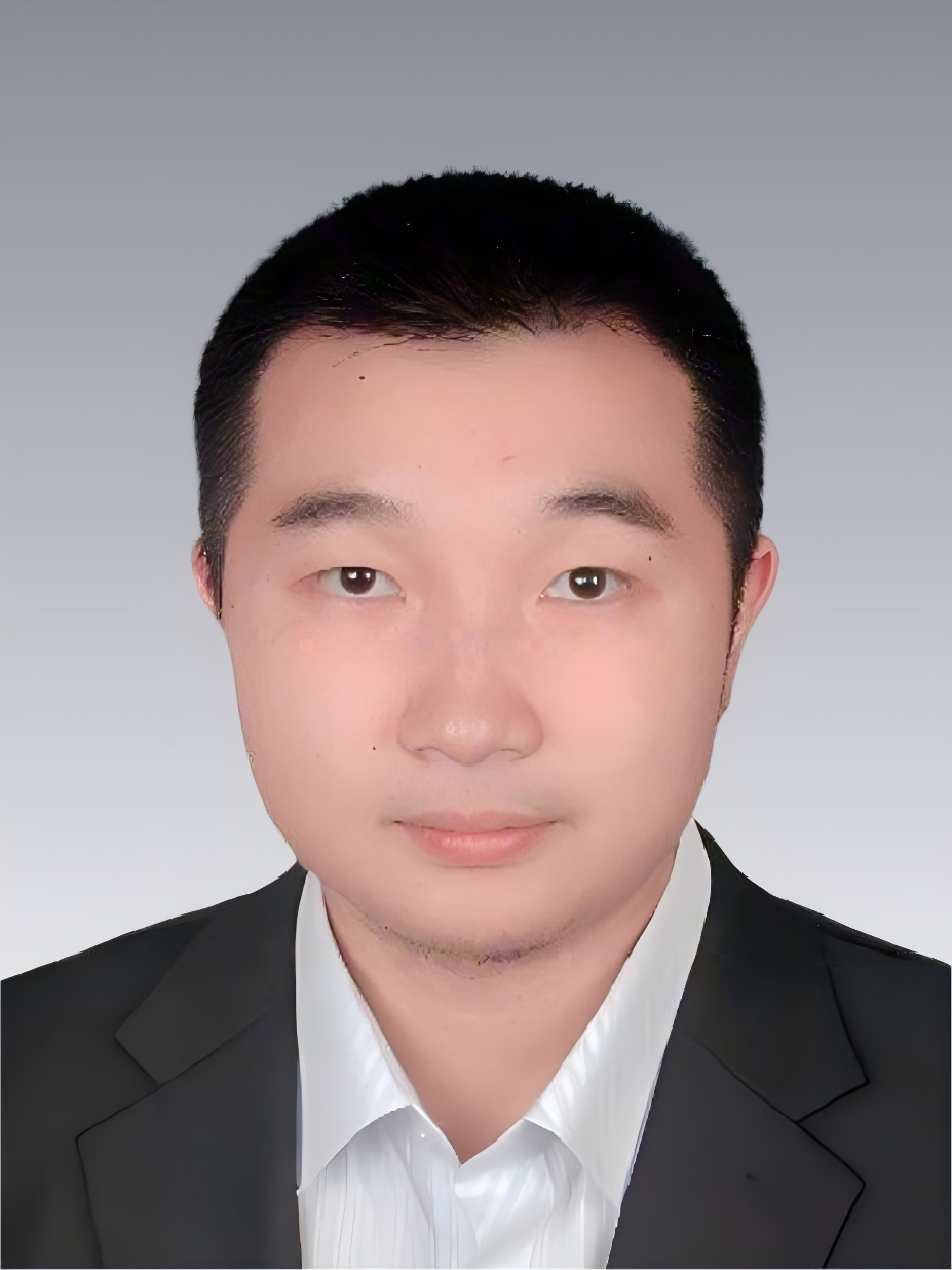 张栩